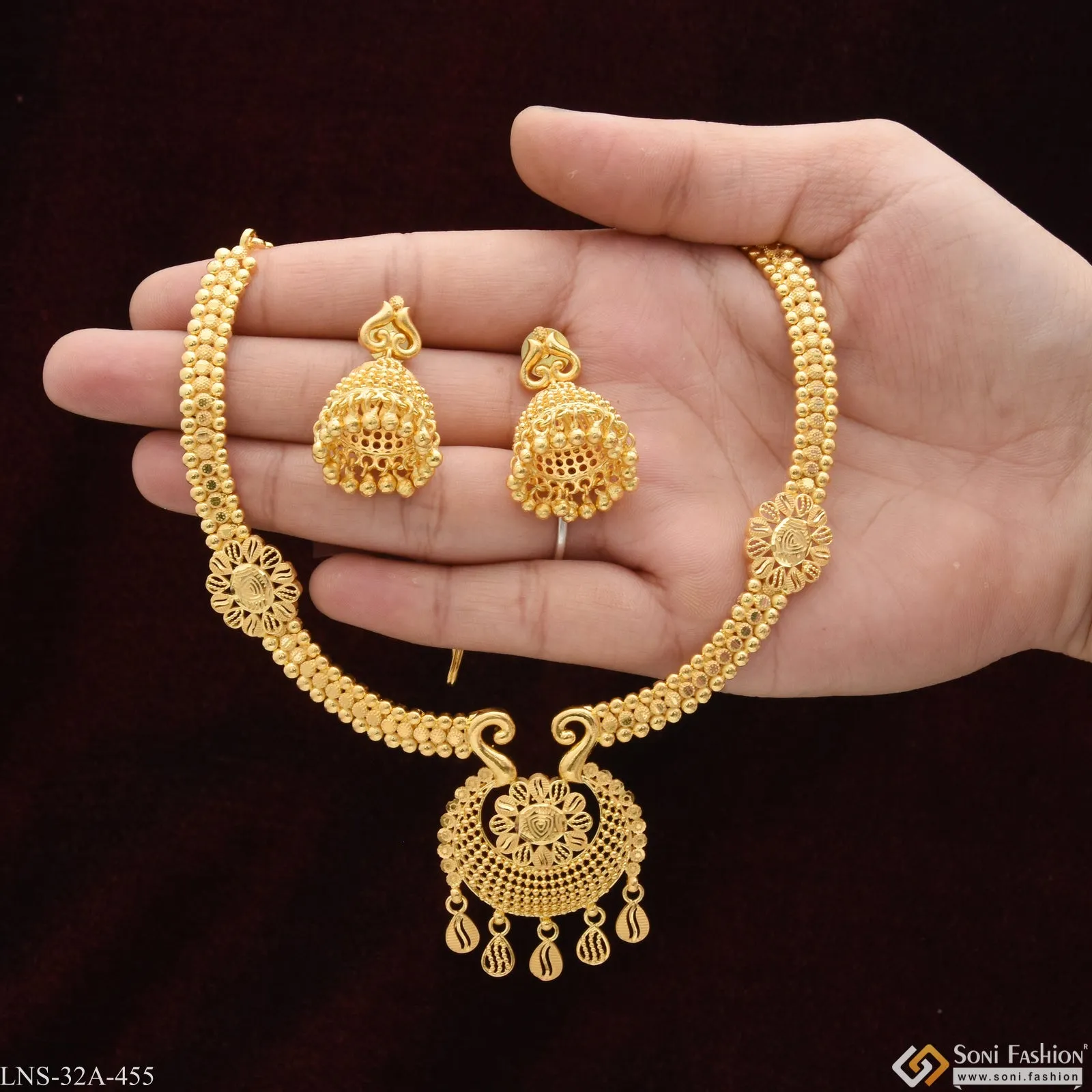 1 Gram Gold Plated Charming Design Gold Plated Necklace Set for Women - Style A455