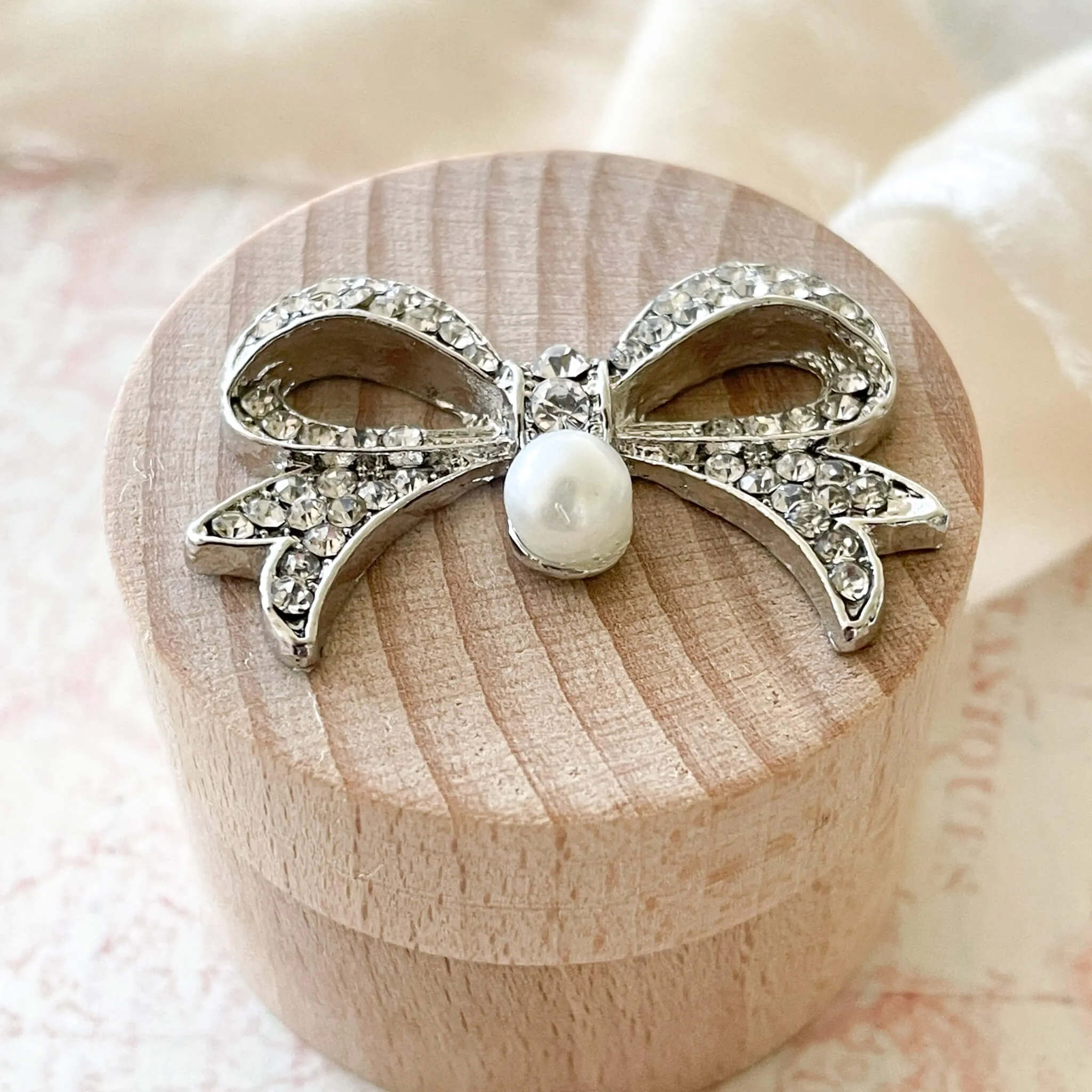 Beau Brooch