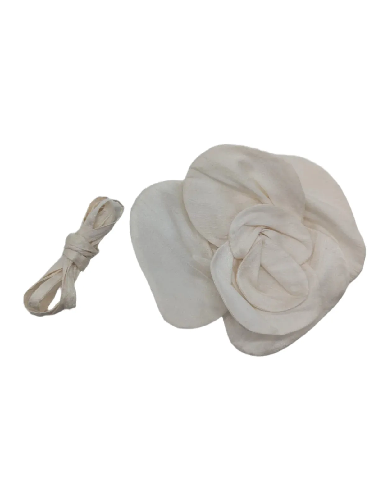 Bellucci Silk-Flower Choker - small