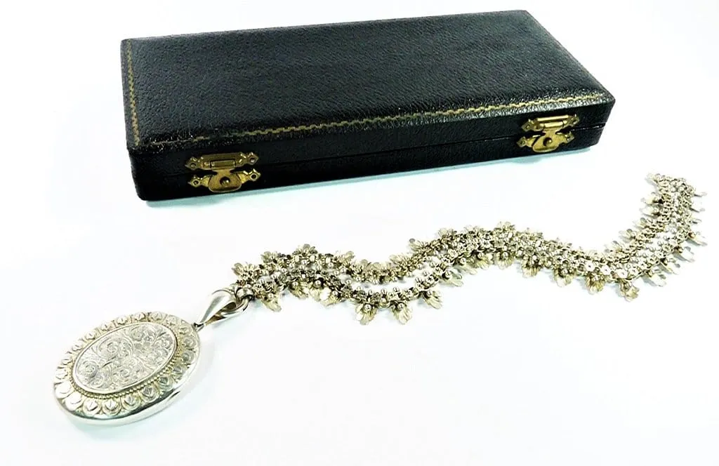 Cased Fully Hallmarked Victorian Sterling Silver Locket With Original 18 Inch Collar Necklace 1866