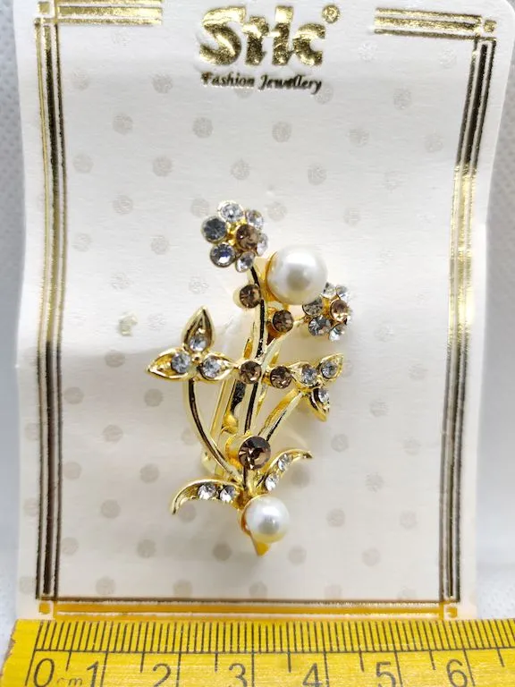 Golden Bouquet Design With Pearl Brooch