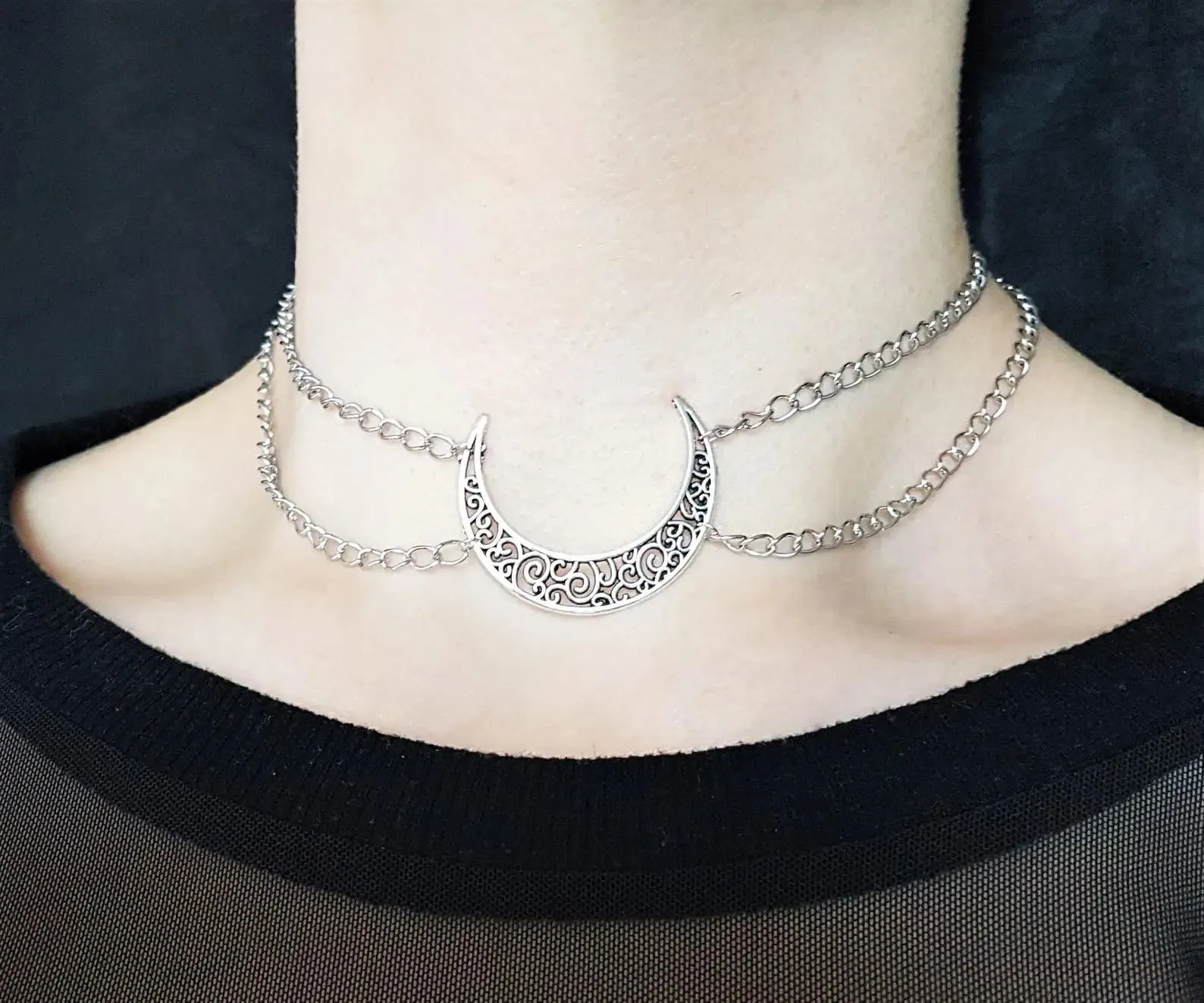 Moon Chain Necklace Choker