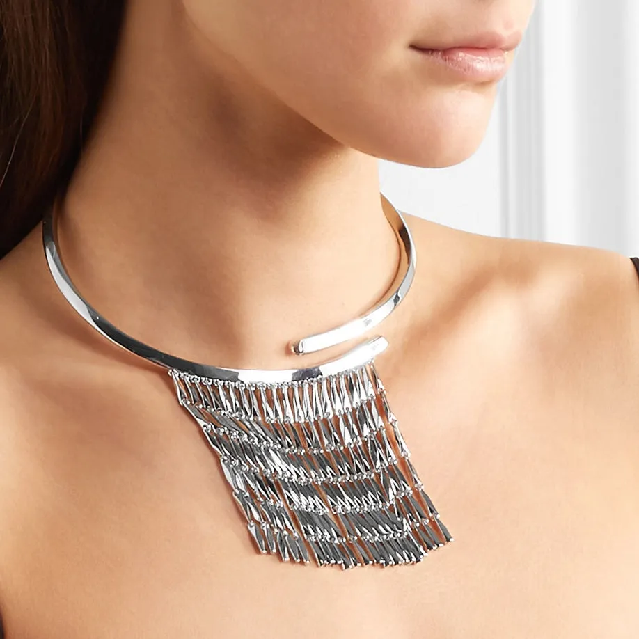 PEAKED FRINGE COLLAR