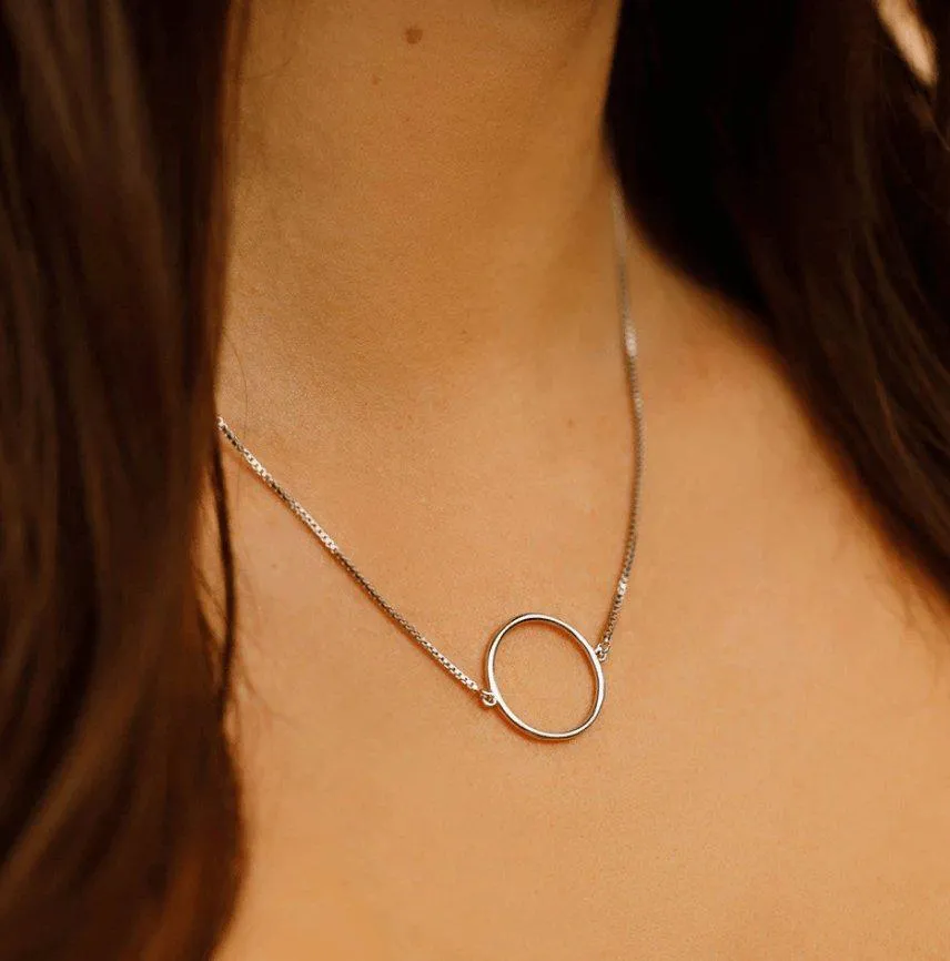 Pura Vida Circle Choker necklace