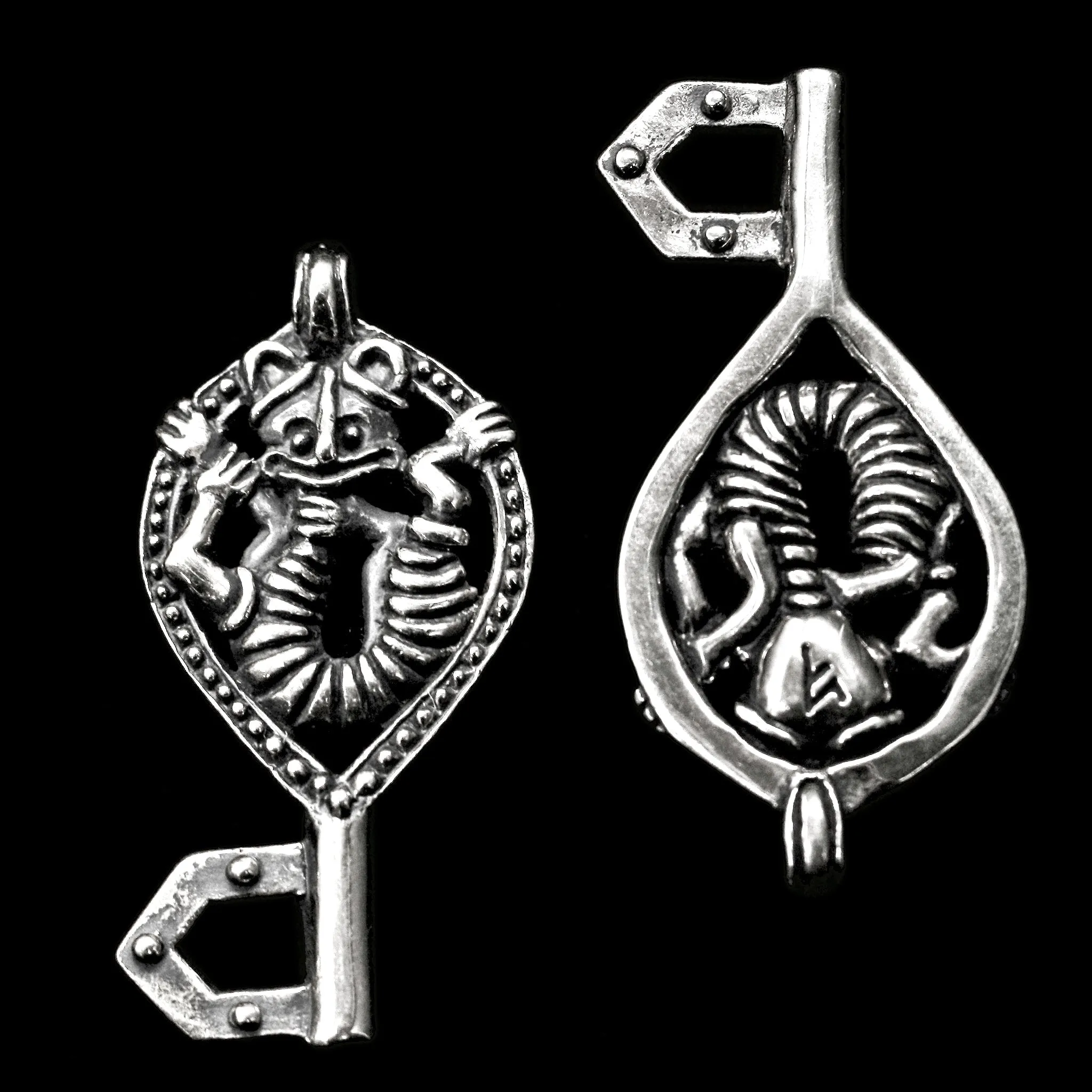 Viking Gripping Bear Key Pendant