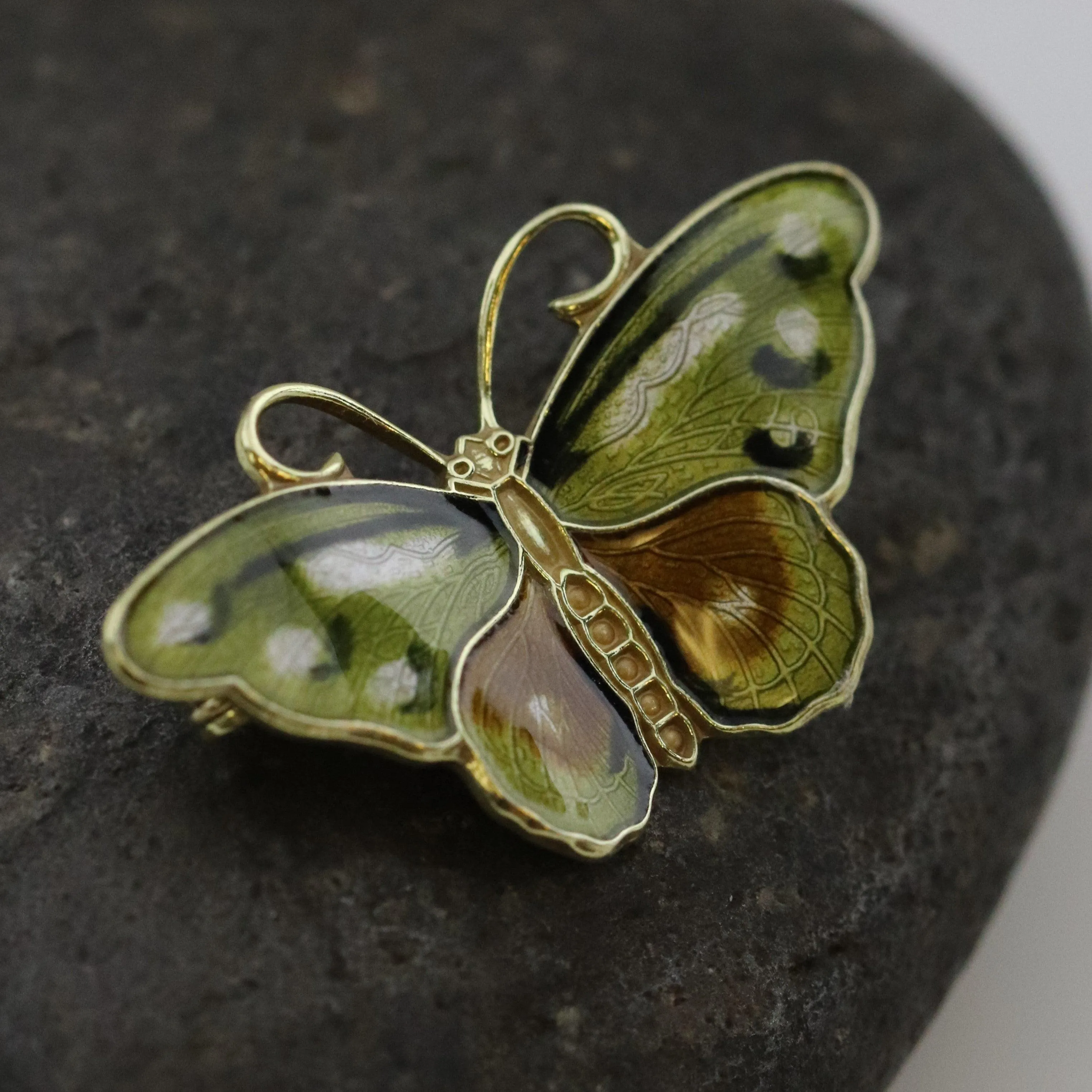 Vintage Hroar Prydz Enamel Jewelry | Petite Green Enamel Butterfly Brooch