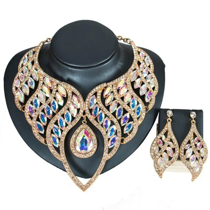 Women Luxury Fashion Waterdrop Crystal Necklace Earrings Set